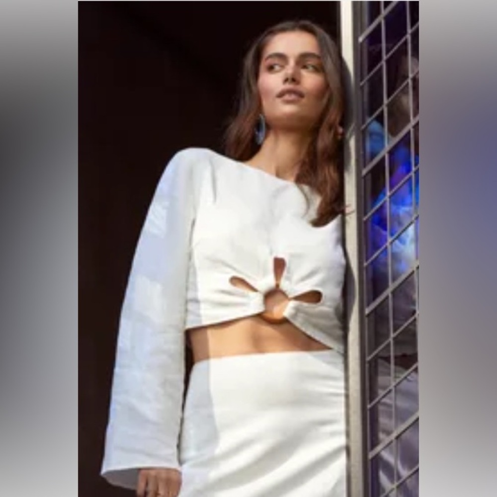 Lulu's White Cut-Out Long Sleeve Top